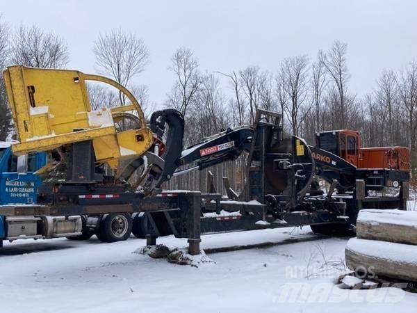 Barko 495B Caricatronchi con base su rimorchio