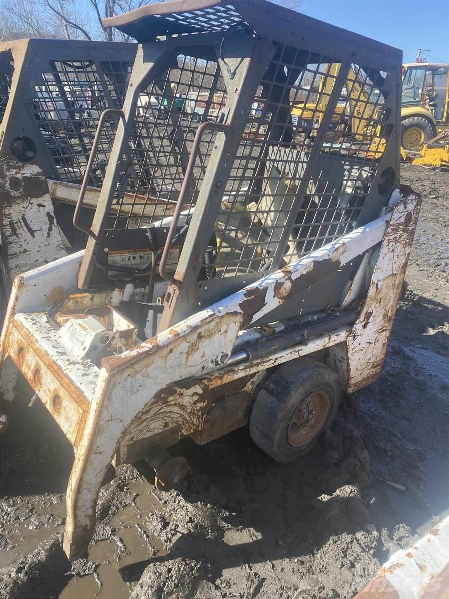 Bobcat 453 Mini Pale Gommate