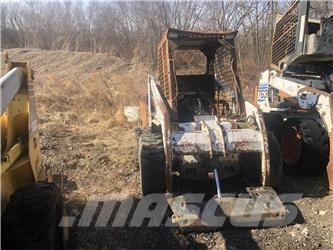 Bobcat 753 Mini Pale Gommate