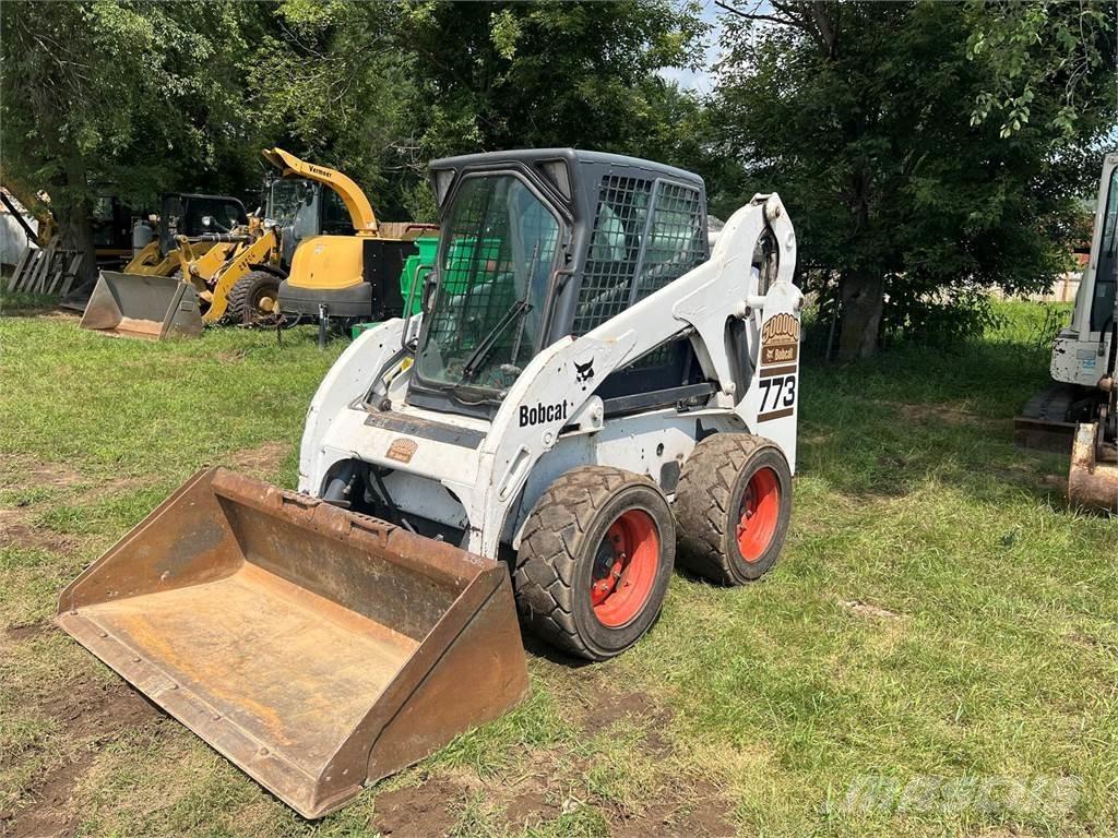Bobcat 773 Mini Pale Gommate