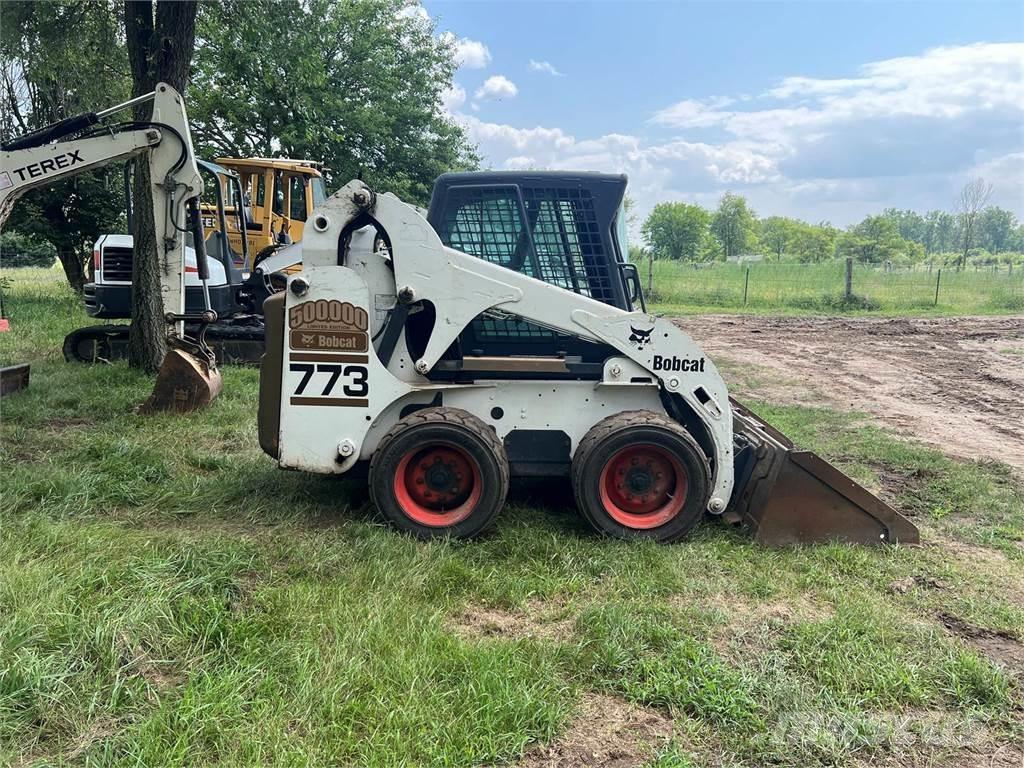 Bobcat 773 Mini Pale Gommate