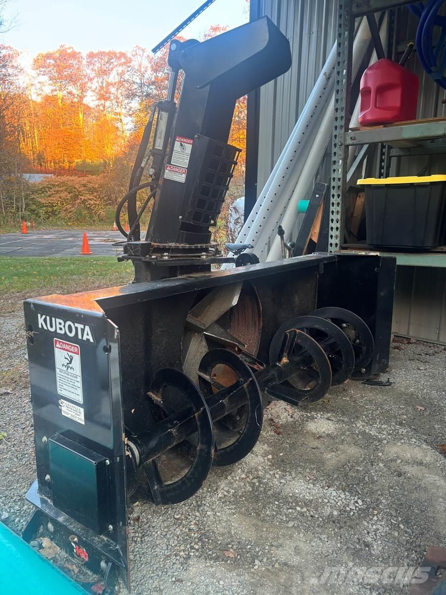 CASE 321F Pale gommate