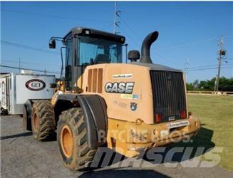CASE 621F Pale gommate