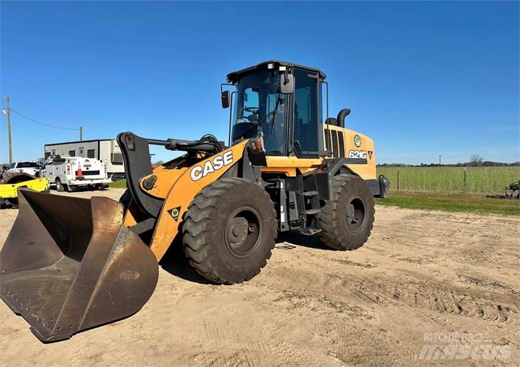 CASE 621G Pale gommate