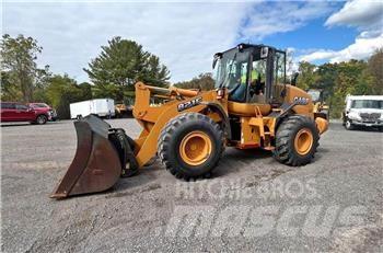 CASE 821F Pale gommate