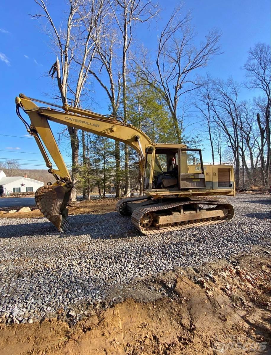 CAT 225 Escavatori cingolati