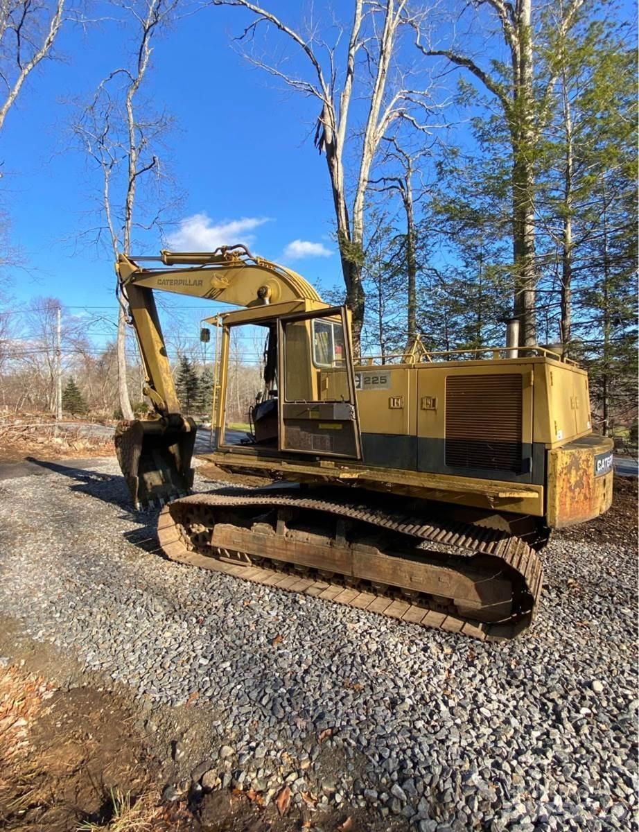 CAT 225 Escavatori cingolati
