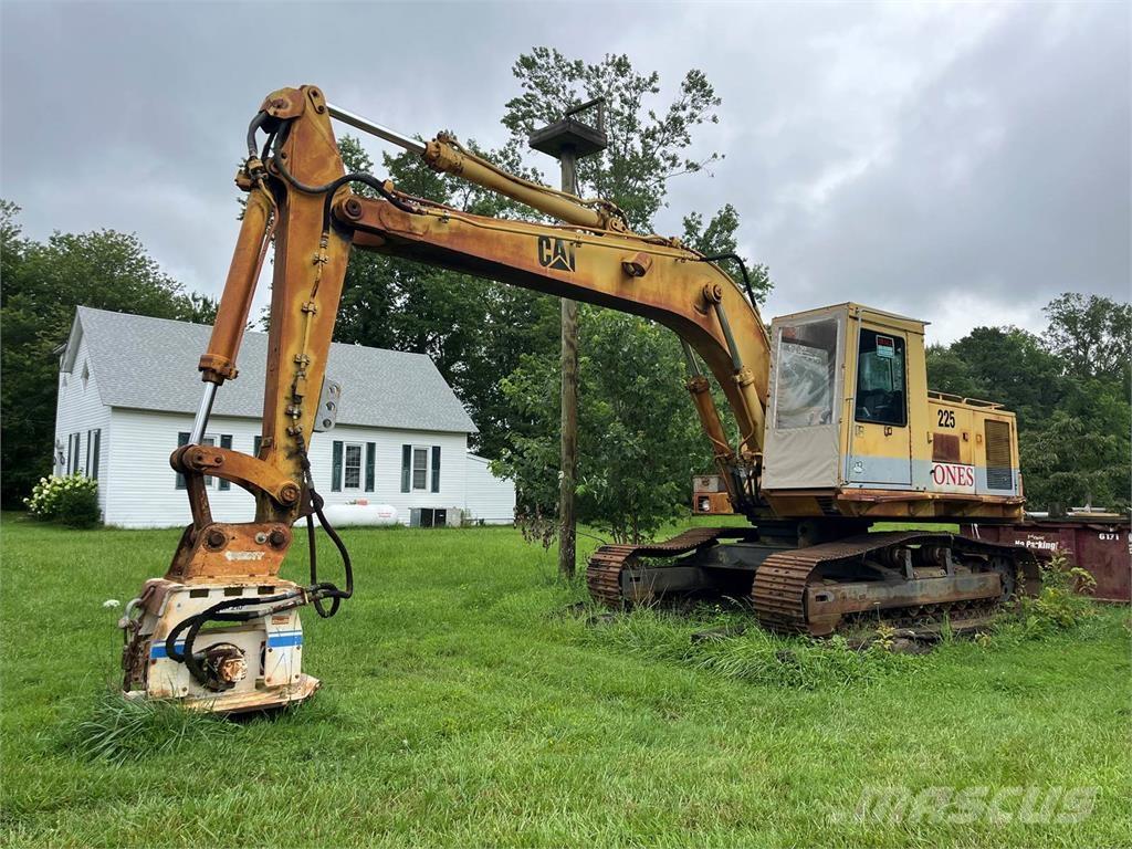 CAT 225 LC Escavatori cingolati