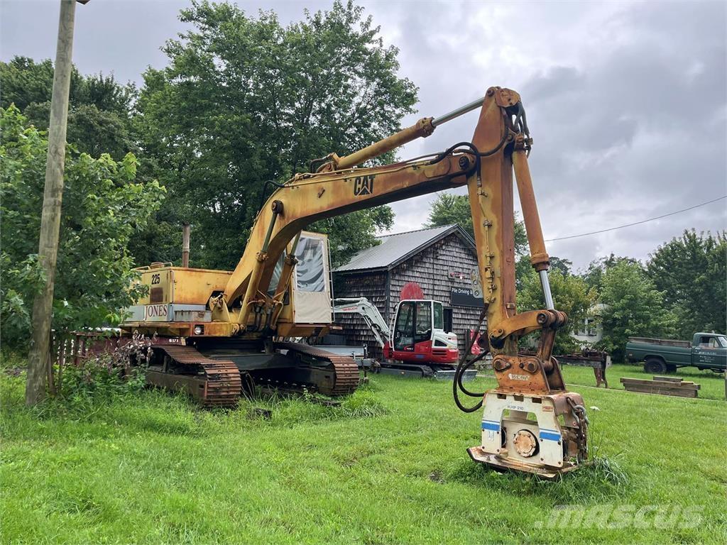 CAT 225 LC Escavatori cingolati