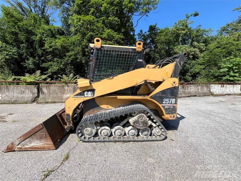 CAT 257B Mini Pale Gommate