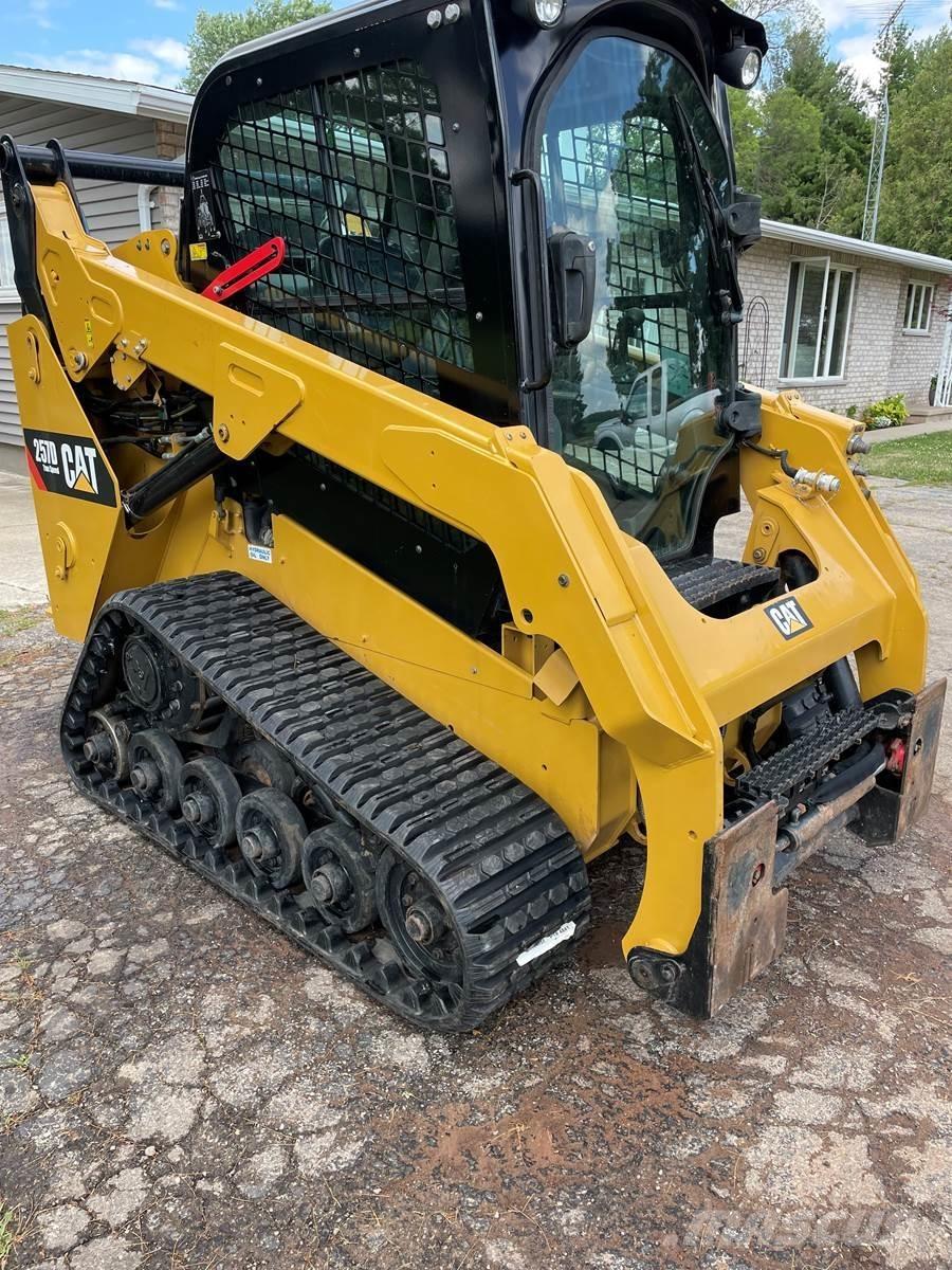 CAT 257D Mini Pale Gommate
