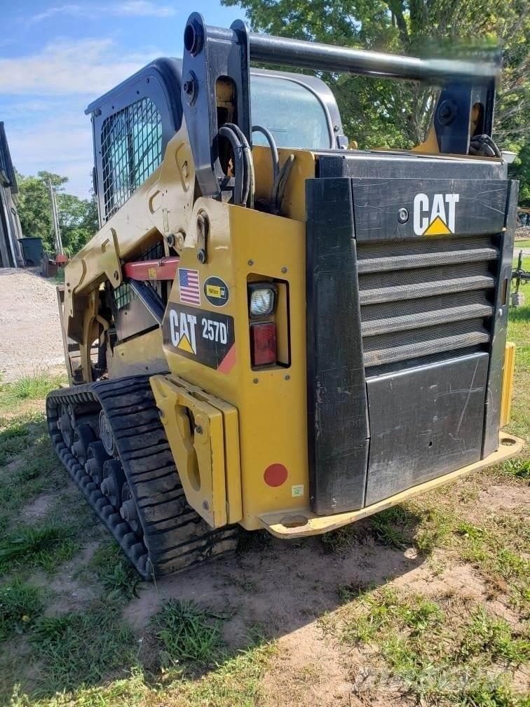 CAT 257D Mini Pale Gommate