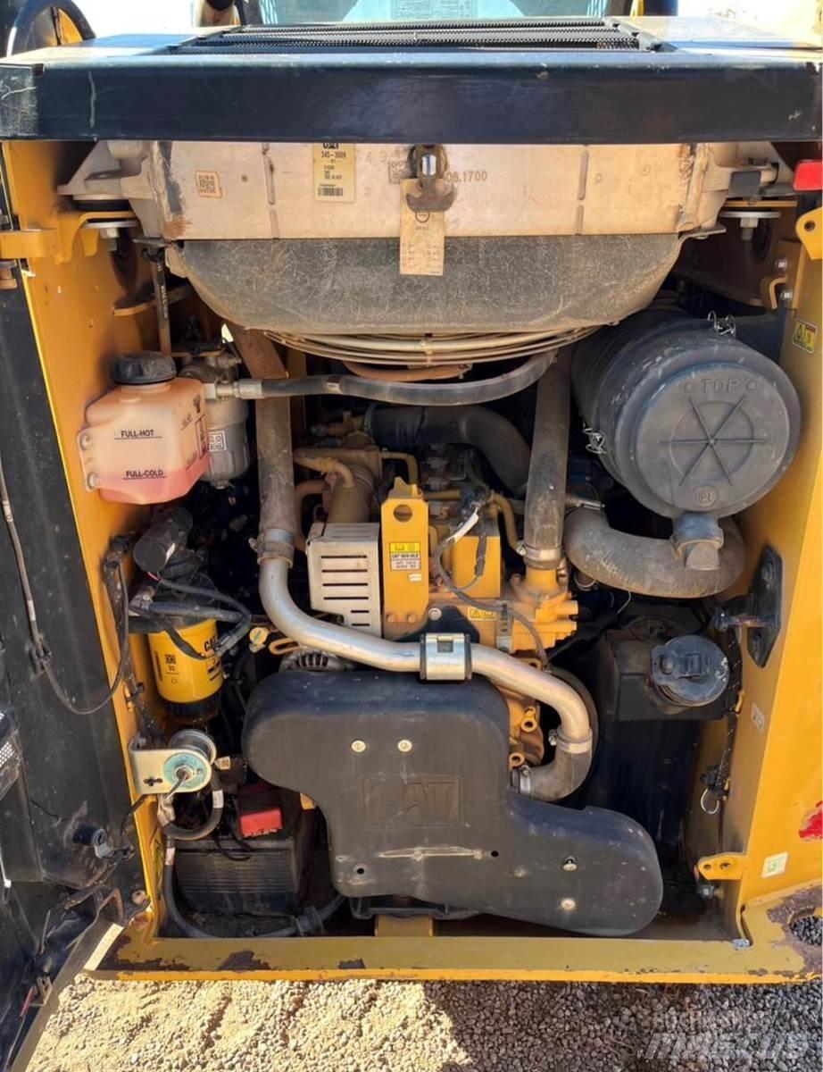 CAT 259D Mini Pale Gommate