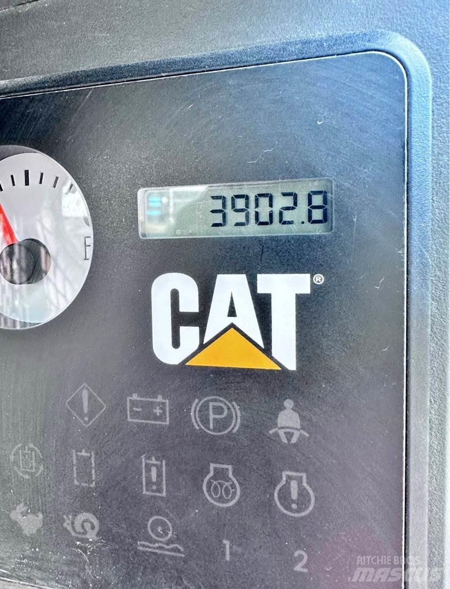 CAT 299D Mini Pale Gommate