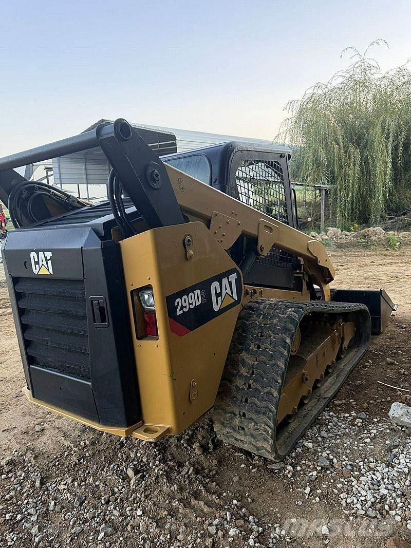CAT 299D Mini Pale Gommate