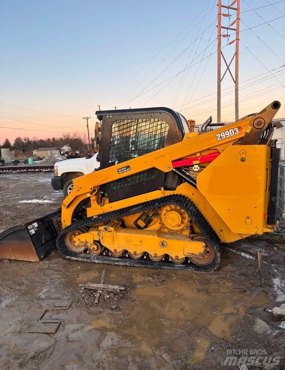 CAT 299D3 Mini Pale Gommate