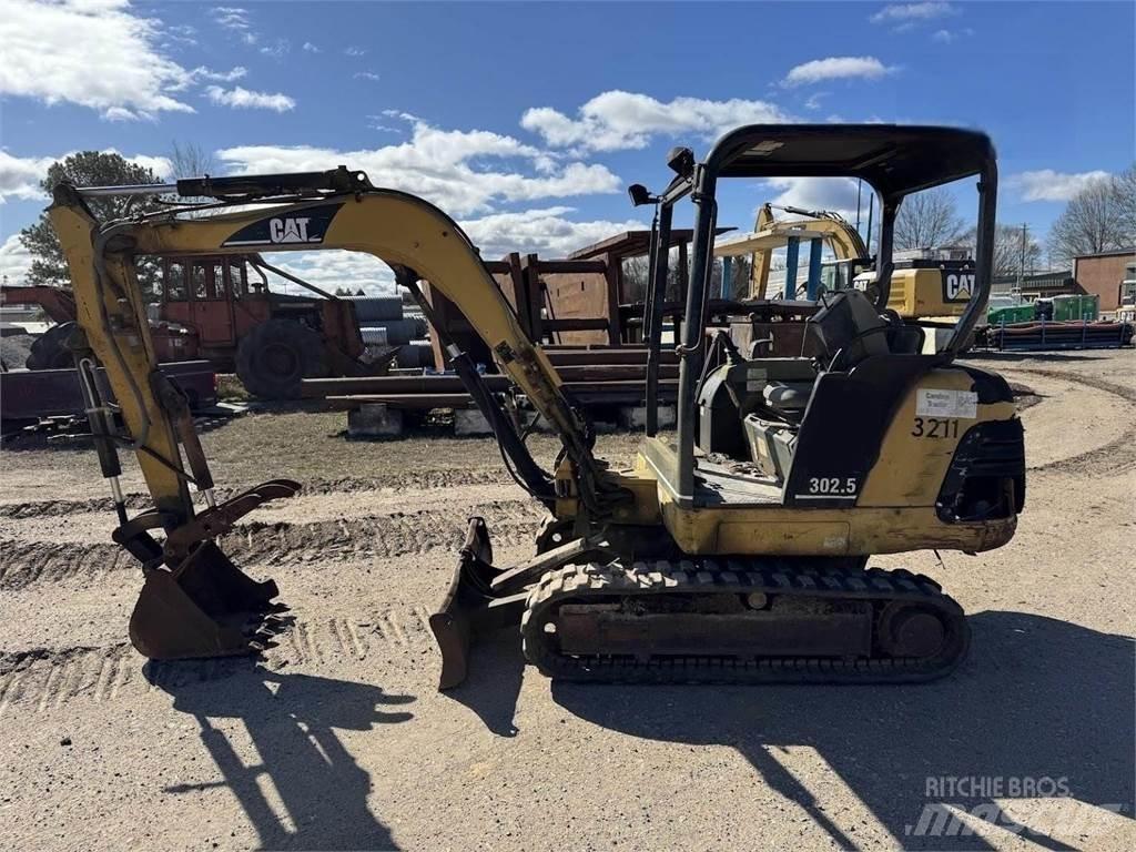 CAT 302.5 Miniescavatori