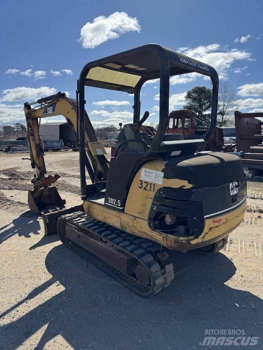 CAT 302.5 Miniescavatori