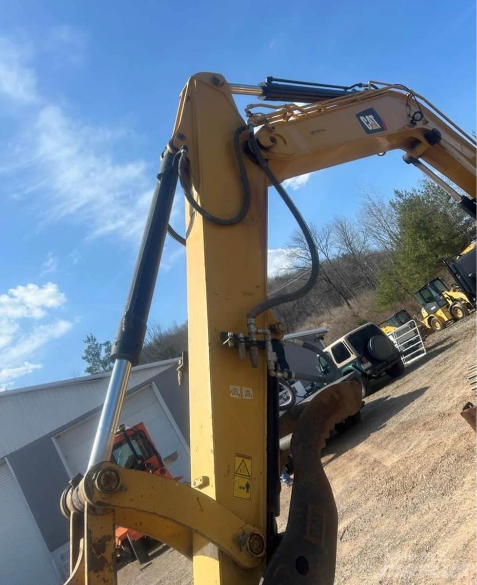 CAT 310 Escavatori cingolati
