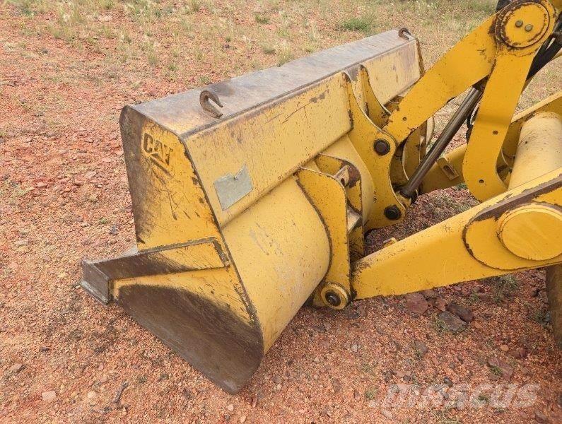 CAT 420D Terne