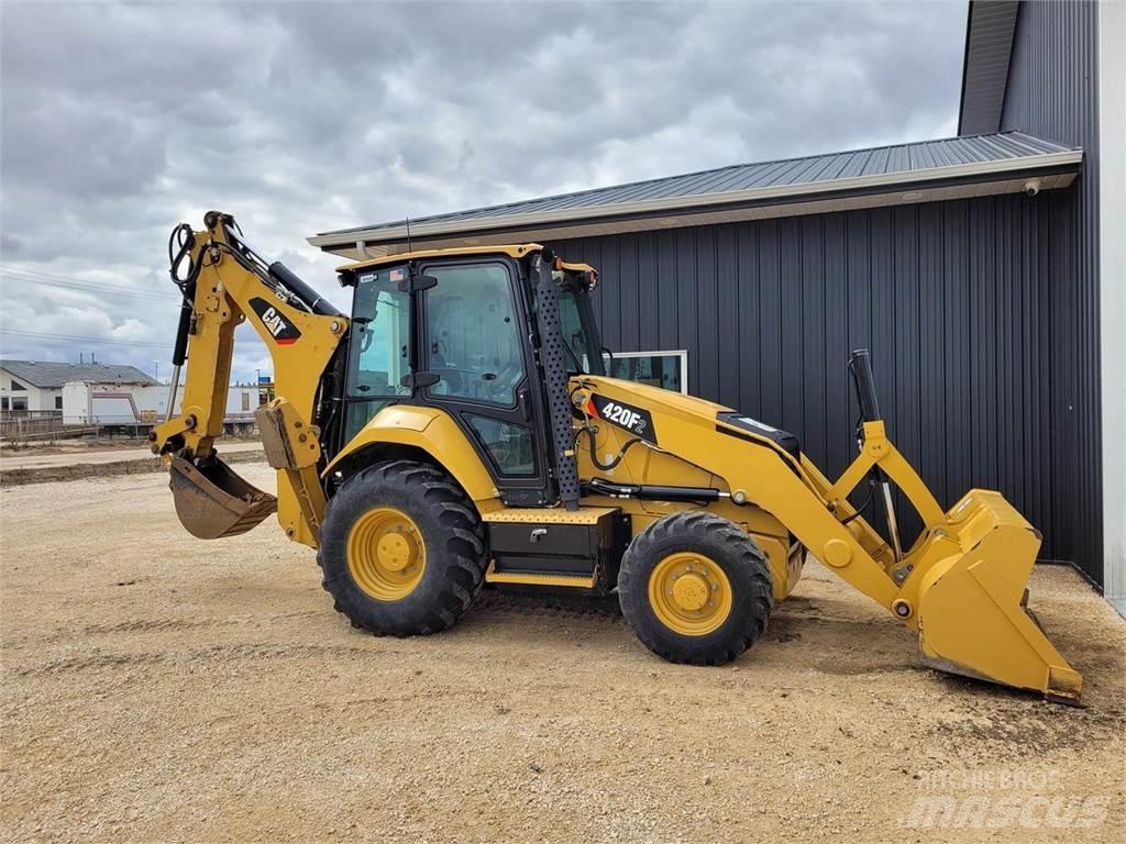 CAT 420F2 Terne