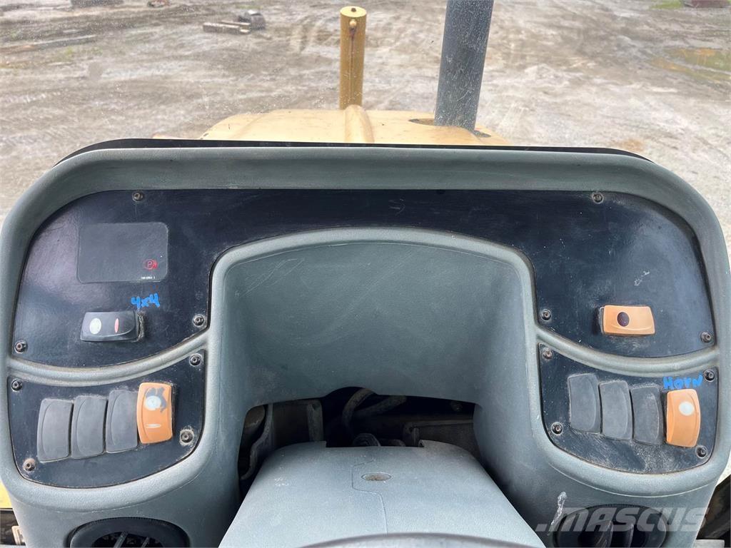 CAT 430D Terne