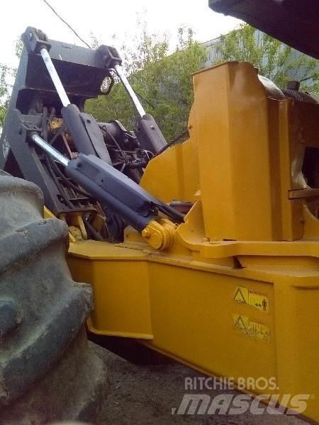 CAT 525C Trattori Forestali