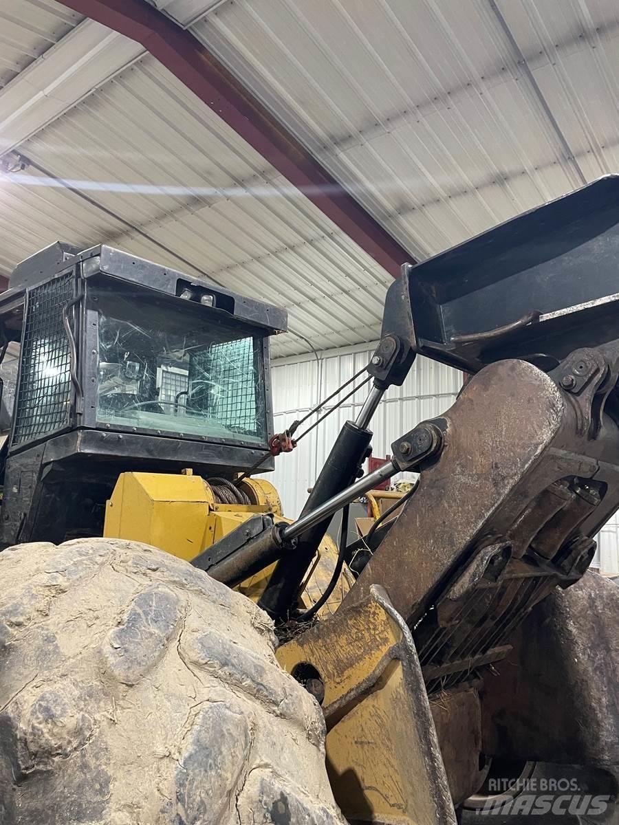 CAT 525C Trattori Forestali