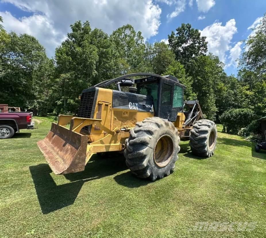 CAT 525C Trattori Forestali
