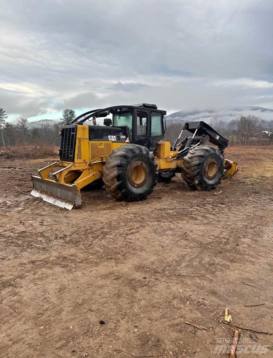 CAT 545C Pale gommate