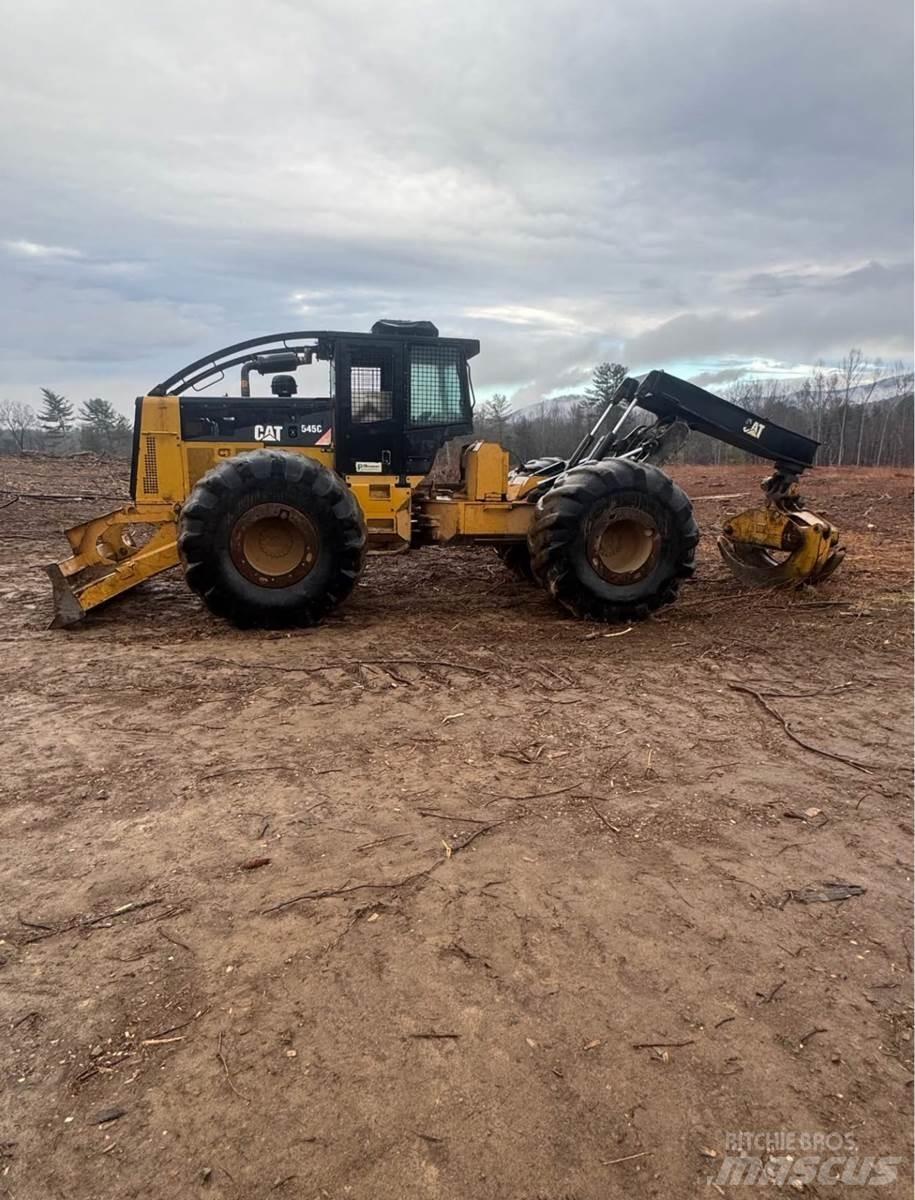 CAT 545C Pale gommate