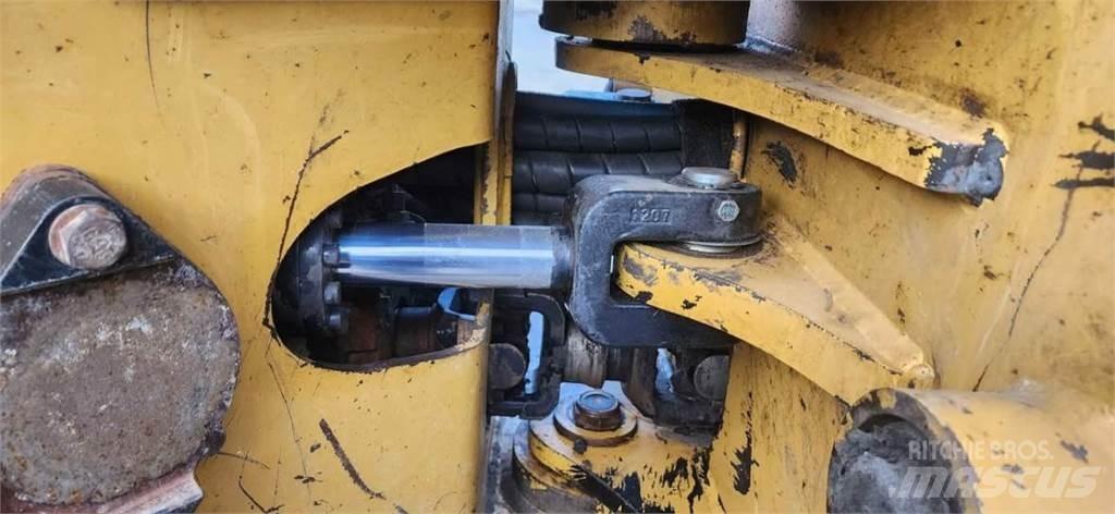 CAT 553C Abbattitrici cingolate e macchine forestali