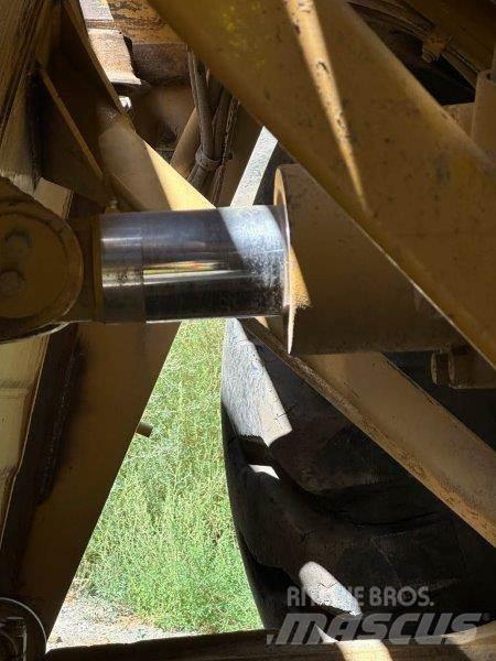 CAT 621G Ruspe