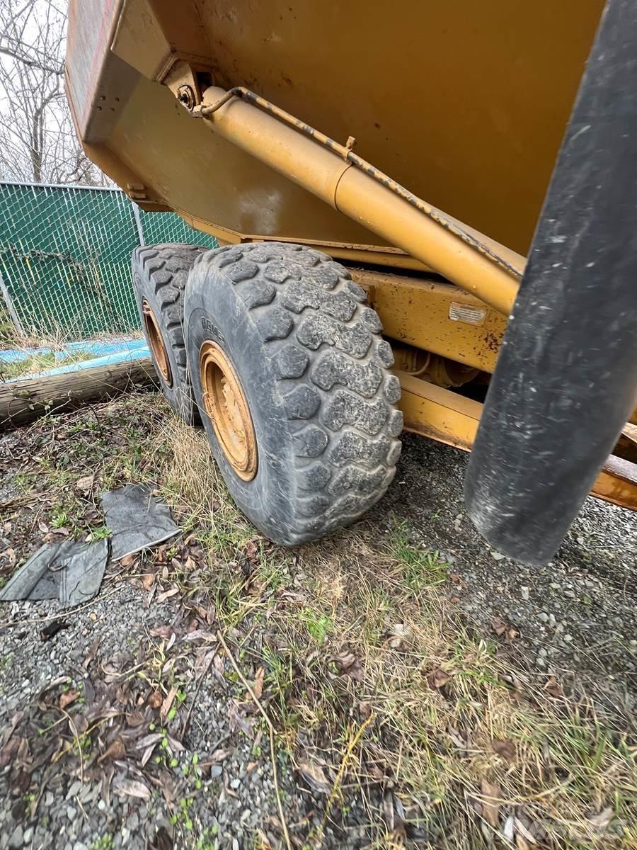 CAT 730 Dumpers articolati