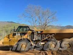 CAT 735 Furgone chiuso