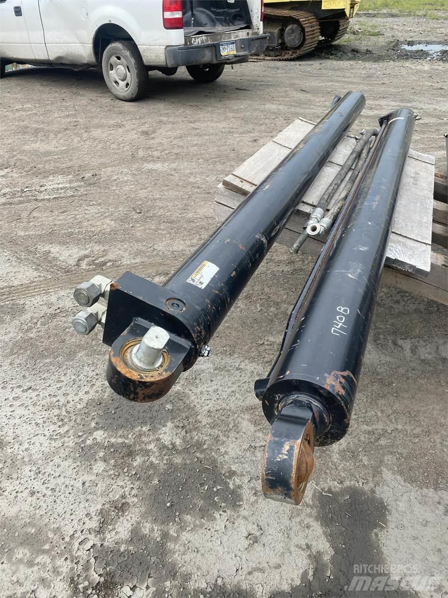 CAT 740B Trasporto - Altro