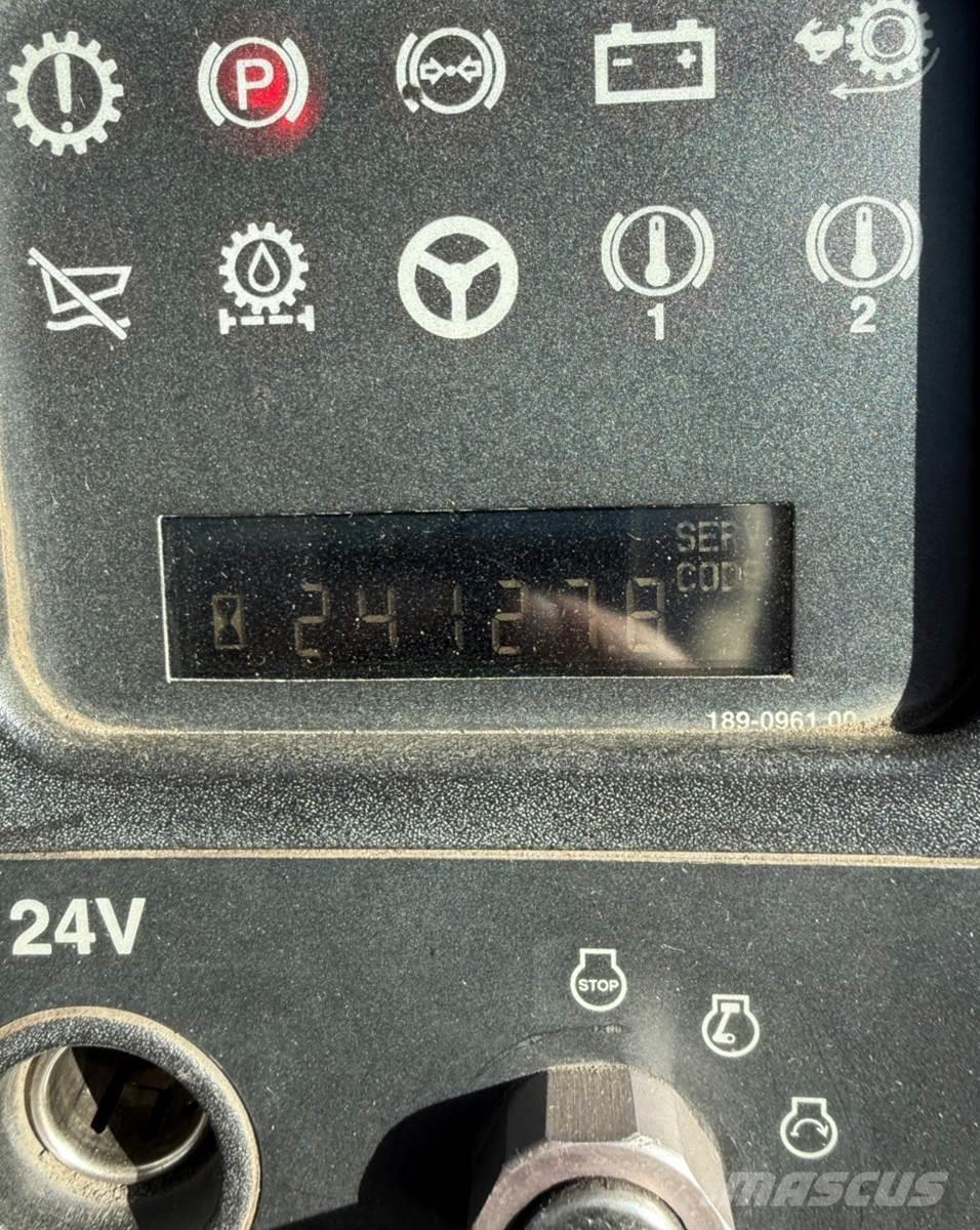 CAT 740B Dumpers articolati