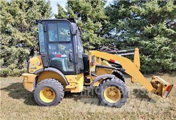 CAT 903D Pale gommate