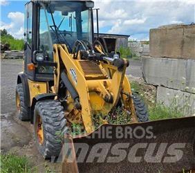 CAT 904H Pale gommate