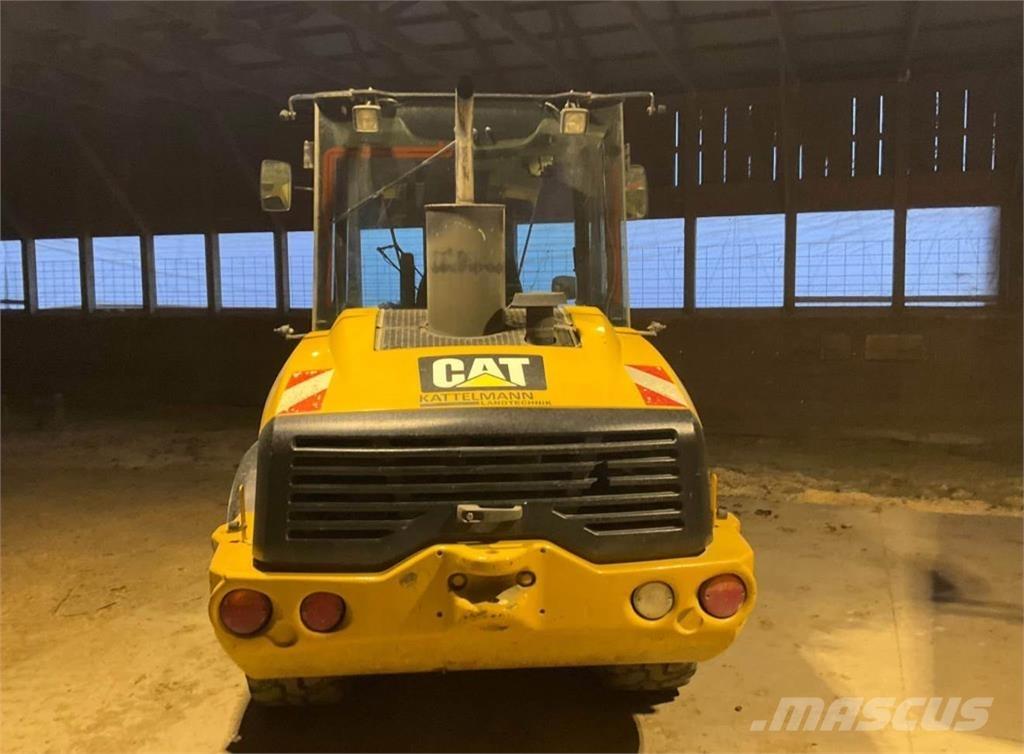 CAT 906H Pale gommate