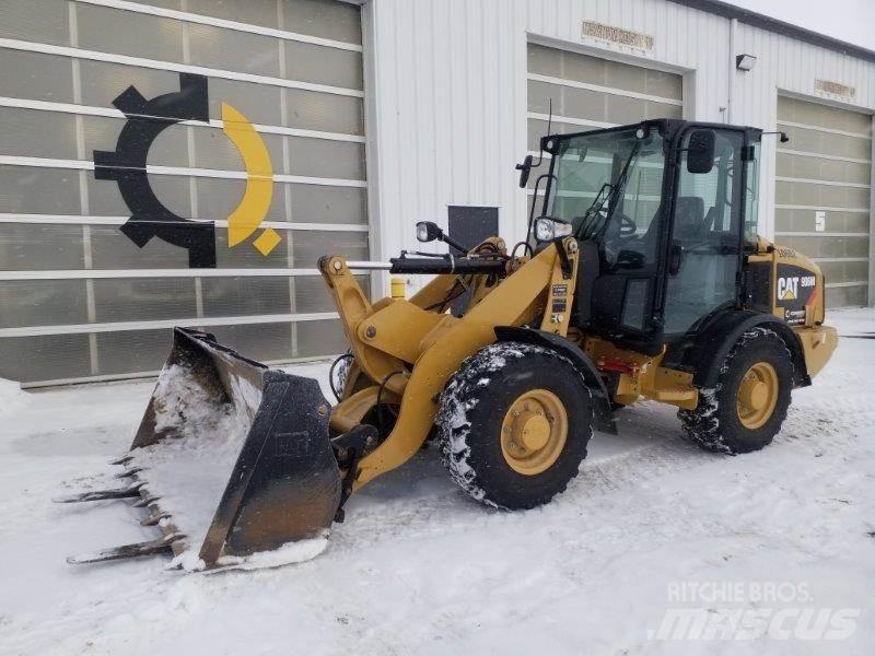 CAT 906M Pale gommate