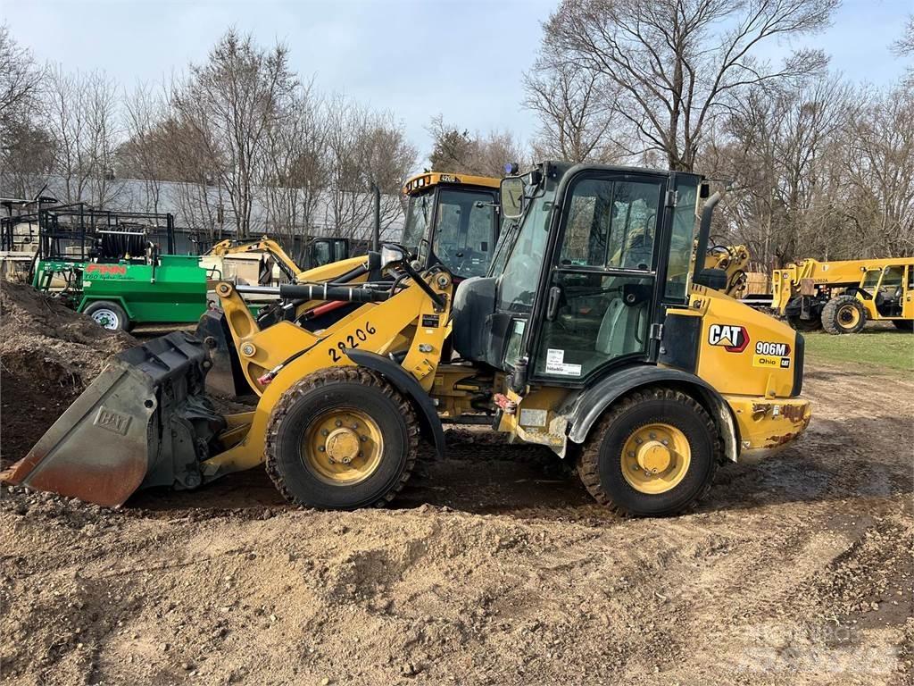 CAT 906M Pale gommate