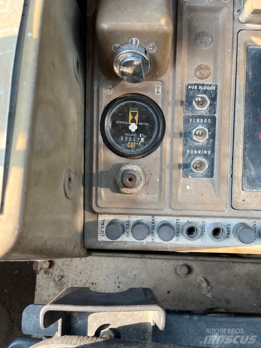 CAT 916 Pale gommate