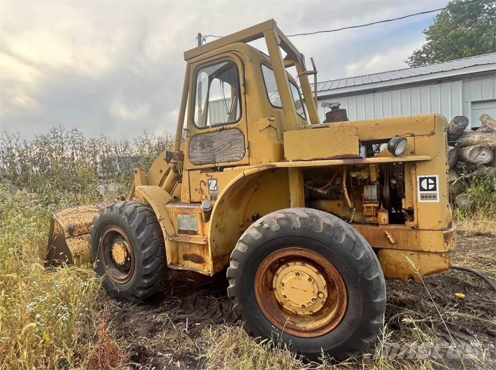 CAT 922B Pale gommate