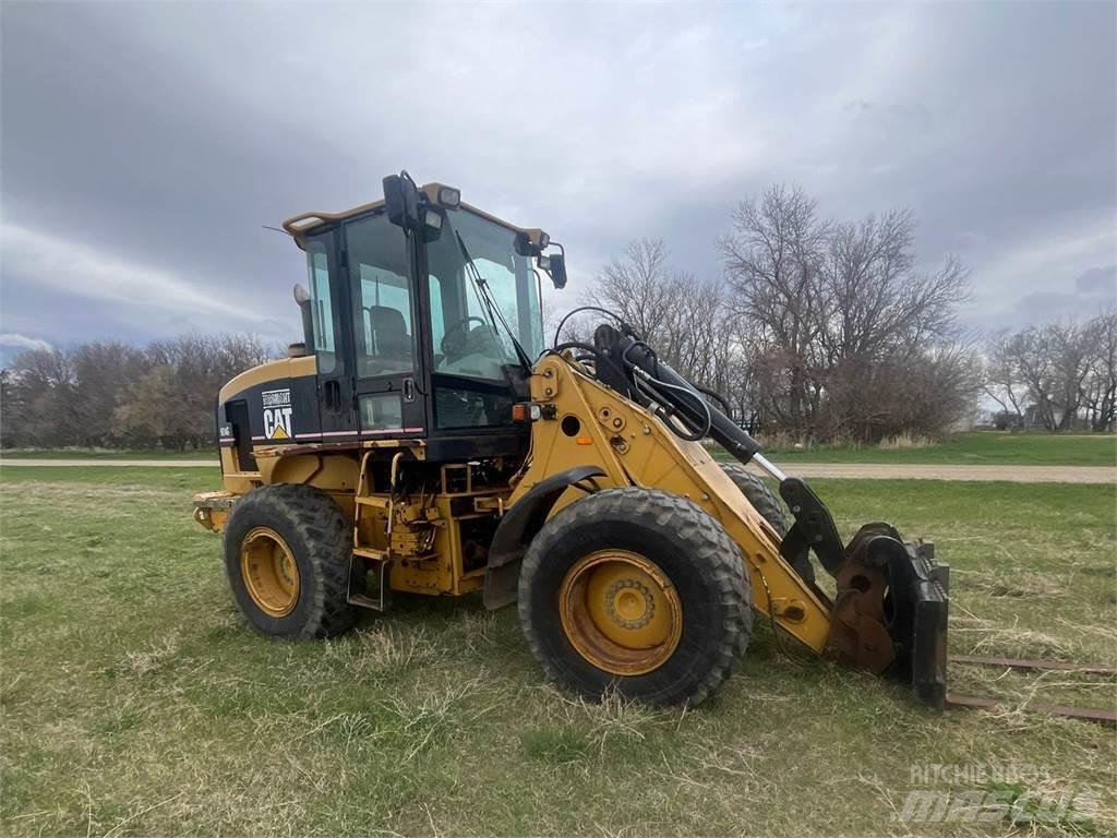 CAT 924G Pale gommate