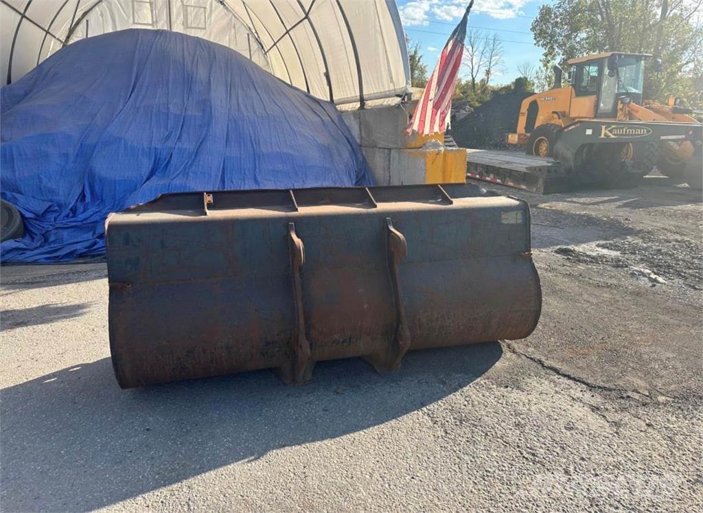 CAT 924G Pale gommate