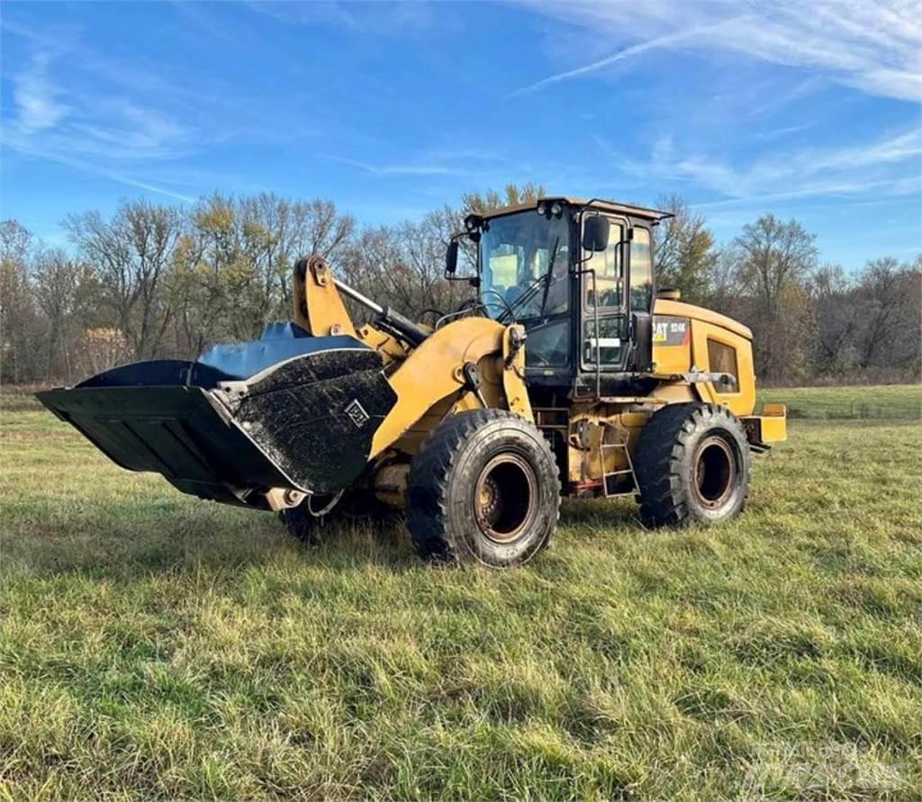 CAT 924K Pale gommate