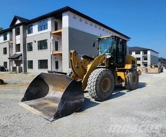CAT 924K Pale gommate