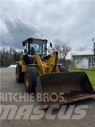 CAT 926M Pale gommate