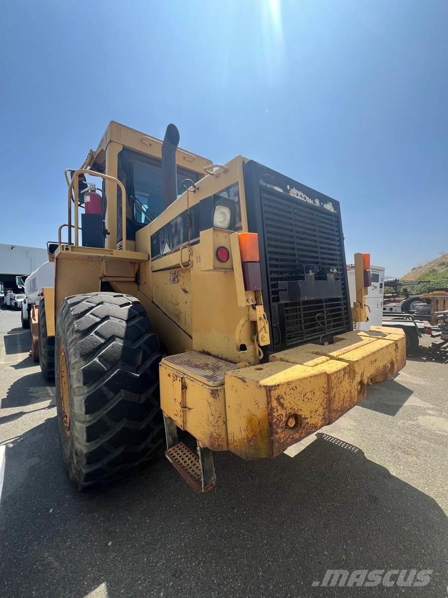 CAT 950F Pale gommate